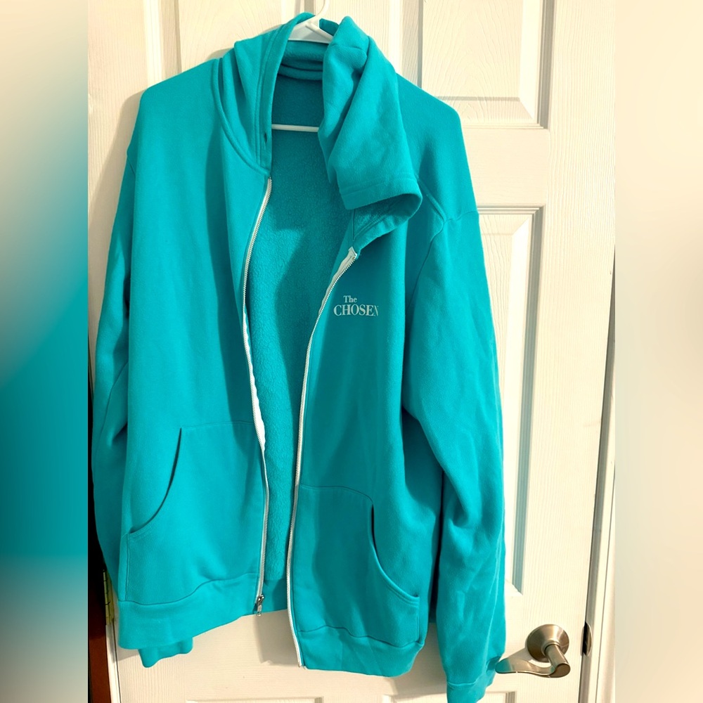 Men’s chosen sweatshirt size 2XL